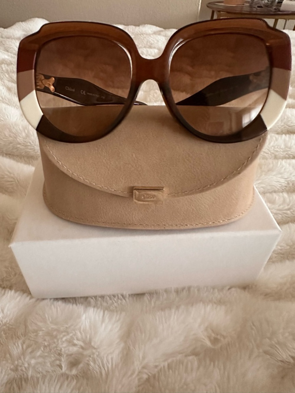 Chloe Two-Tone Brown Gradient Oversized Sunglasses